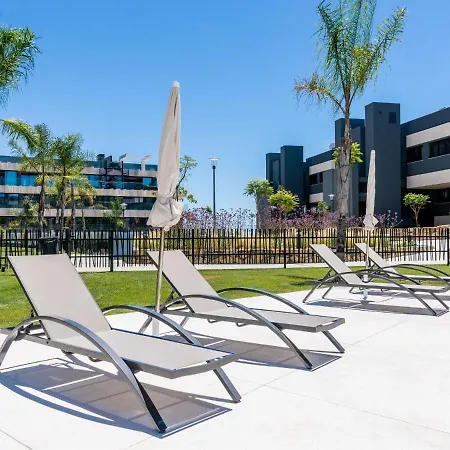 Sunny Gozy Retreat In The Heart Of The Coast شقة *