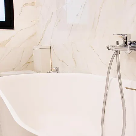 Apartament Sunny Gozy Retreat In The Heart Of The Coast *