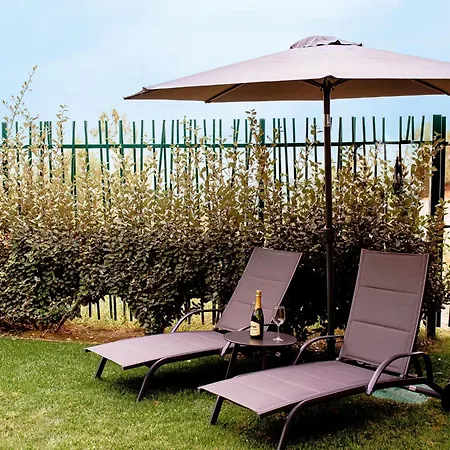 Sunny Gozy Retreat In The Heart Of The Coast אסטפונה