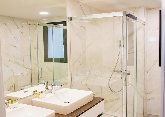 דירה Sunny Gozy Retreat In The Heart Of The Coast אסטפונה