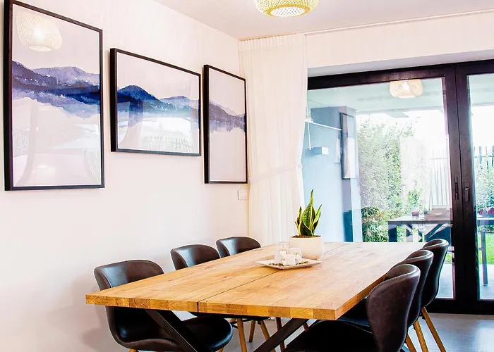 Sunny Gozy Retreat In The Heart Of The Coast דירה *