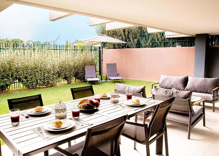 Sunny Gozy Retreat In The Heart Of The Coast דירה *