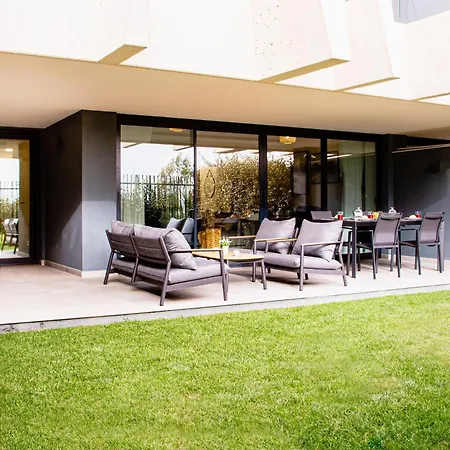 Sunny Gozy Retreat In The Heart Of The Coast