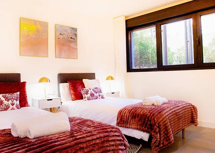 Sunny Gozy Retreat In The Heart Of The Coast Estepona